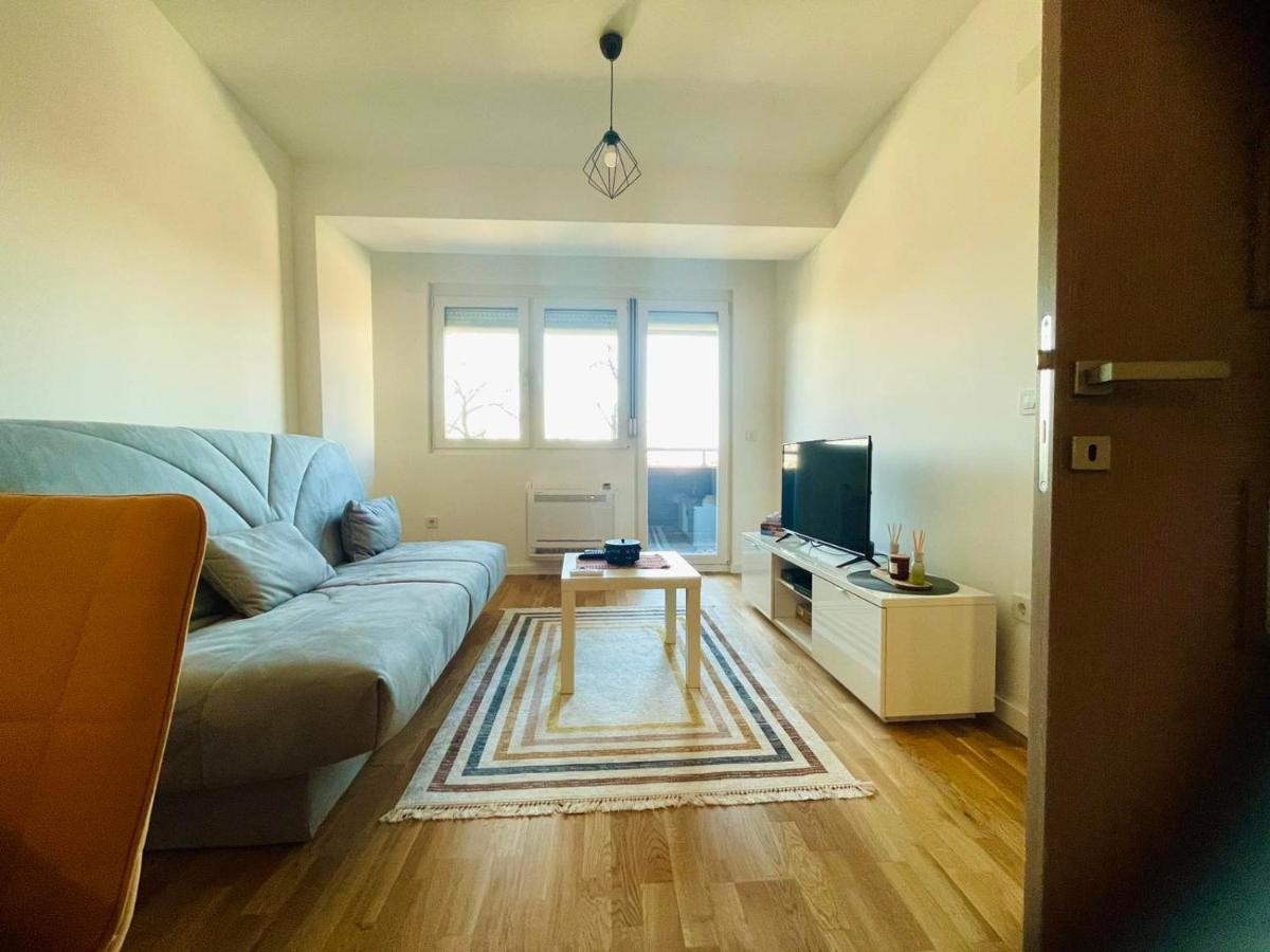 Apartman Nikol Kumanovo Exterior foto