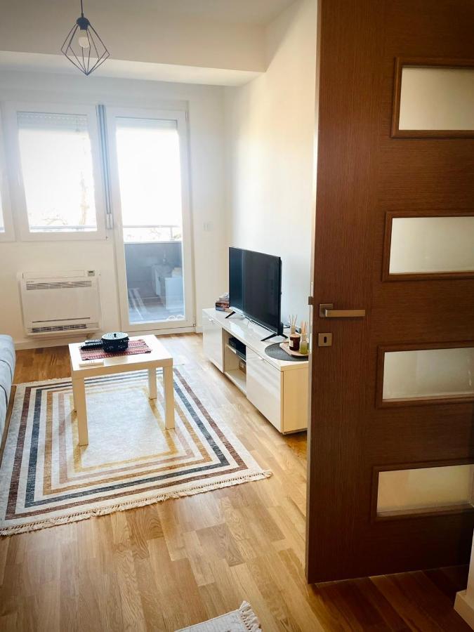 Apartman Nikol Kumanovo Exterior foto